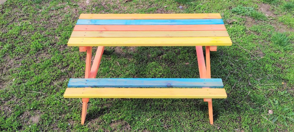 Детска маса с две пейки;  Детски масички; Дървена маса за деца