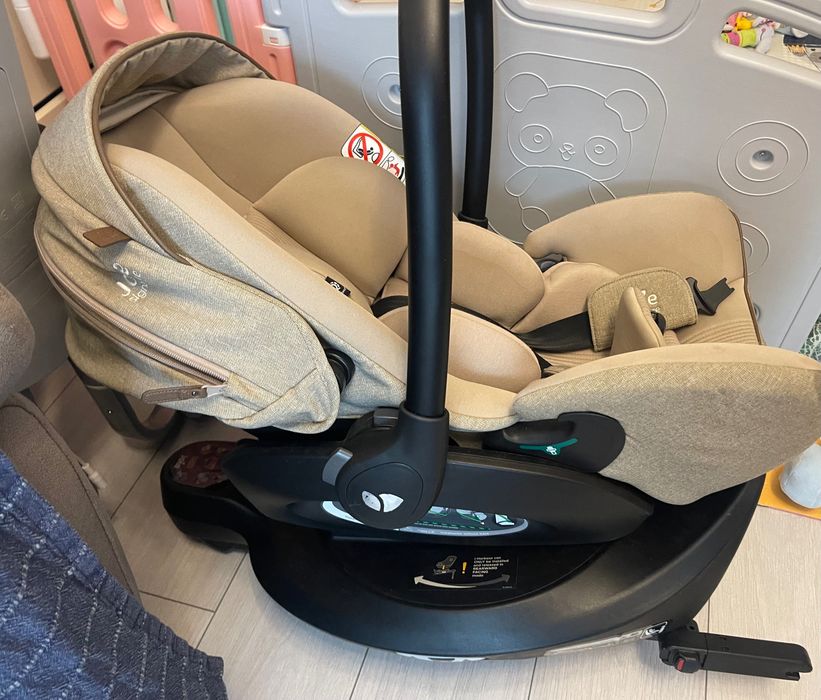 Scoică auto Joie I-Level Pro i-Size + bază Isofix i-Base Encore