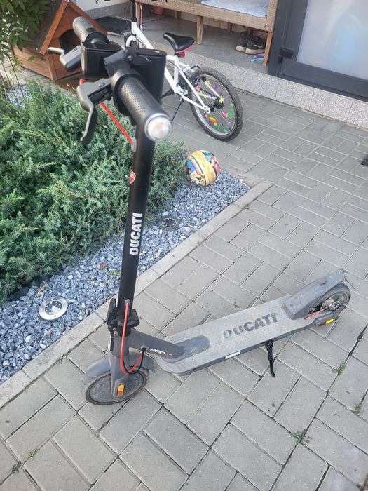 Trotinetă electrică Ducati