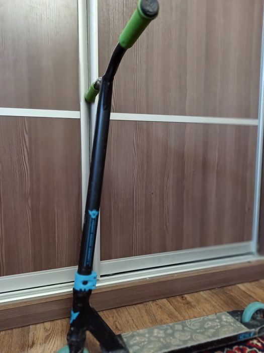 Продам трюковой самокат