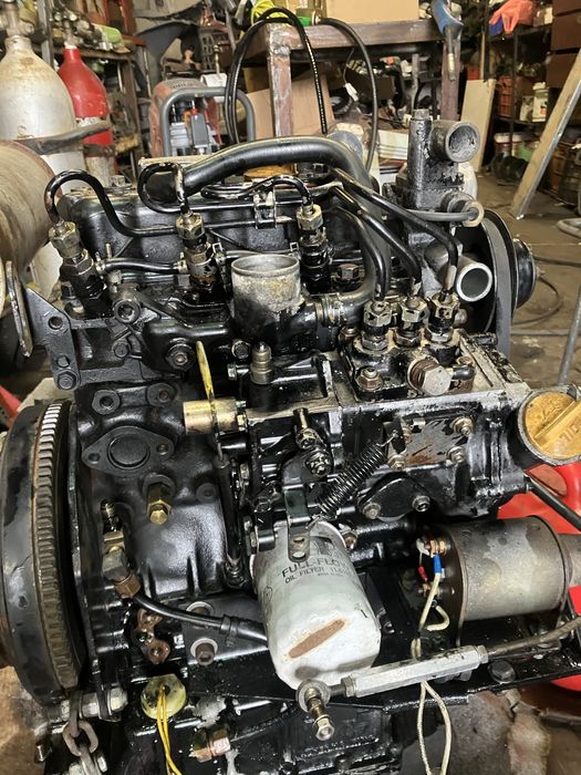 Трицилиндров двигател yanmar