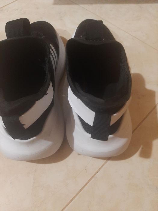 Маратонки Adidas