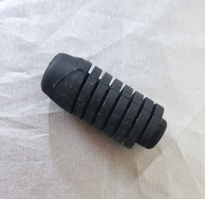 Буферен тампон за врата на багажник на Toyota Rav4