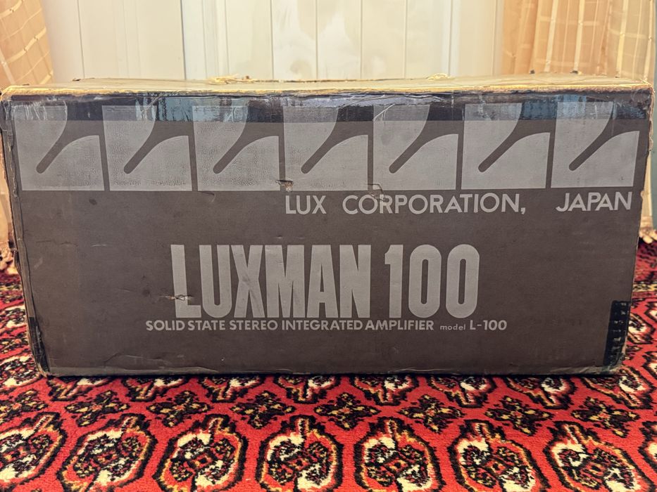 Продам Японский усилитель Luxman L100
