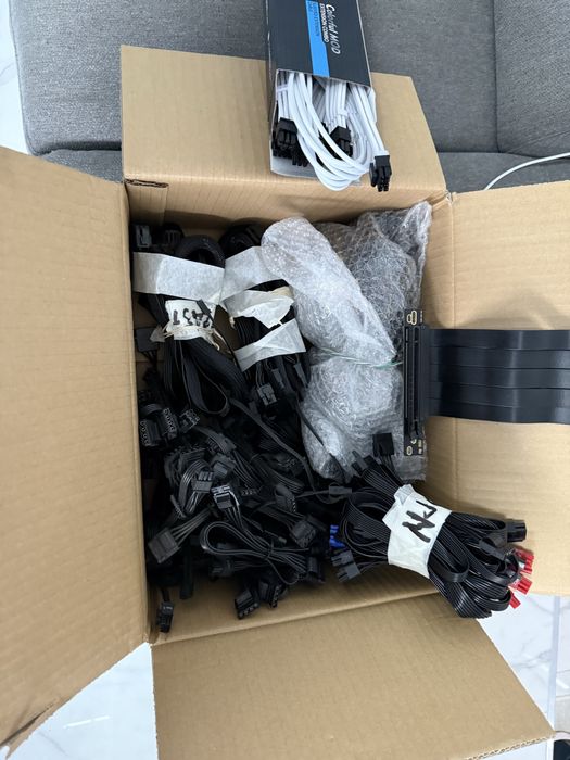 cabluri pc / adaptoare pci-ex/video / cabluri modulare surse