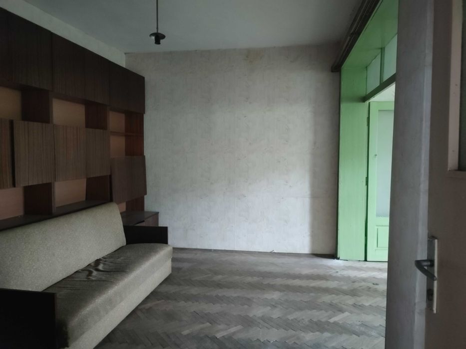 Продава се Етаж от къща в Търговище, Малчо Малчев - 107 кв.м за 801 €/кв.м - Снимка #2