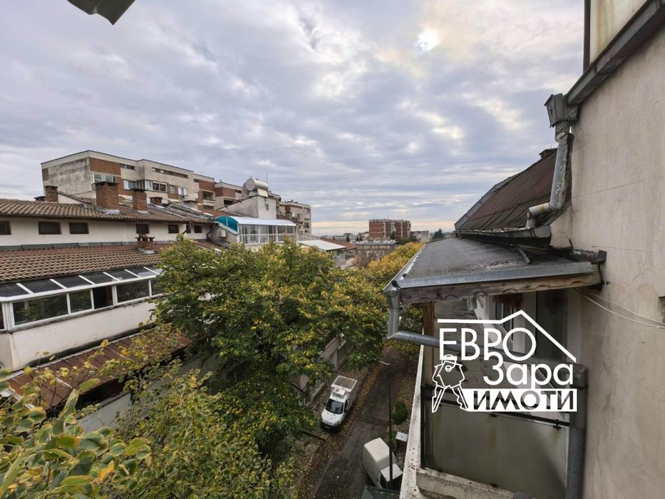 Обзаведен тристаен апартамент за продажба до Енергото