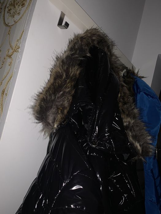 Geaca lucioasa marimea S