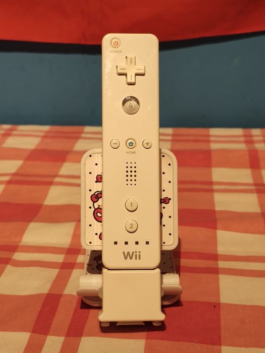 Wii remote + Motion Plus