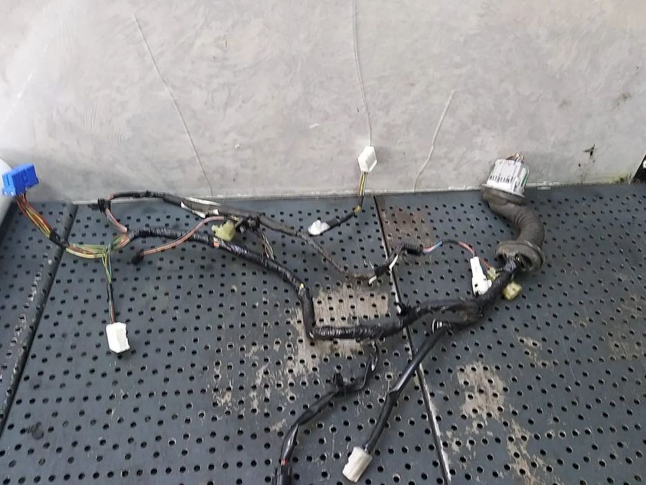 Cablaj instalatie electrica usa stanga fata suzuki sx4 ey gy 3675679jb1