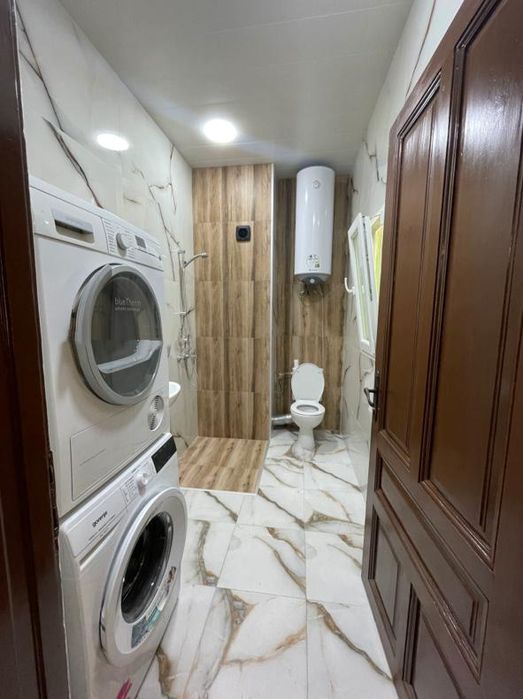 Дава се под наем Тристаен апартамент в София, Зона Б-18 - 90 кв.м за 700 € - Снимка #3