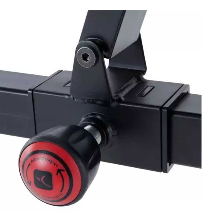 Фитнес лежанка за дъмбели и коремни преси DOMYOS