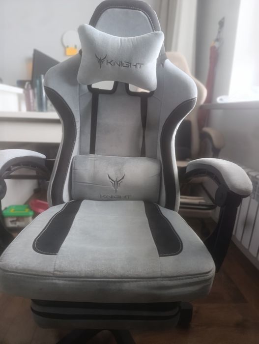 Игровое компьютерное кресло Knight
