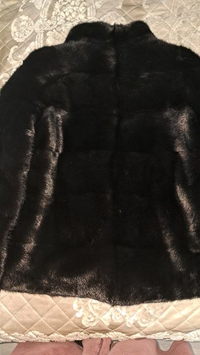 Шуба срочна сатылады