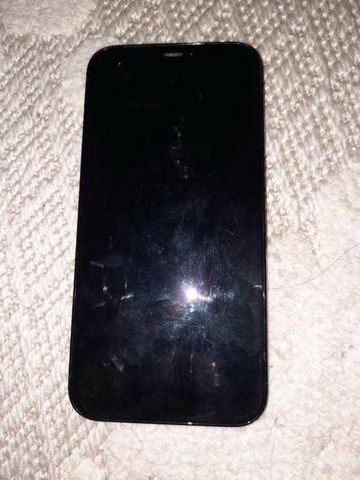 Обменяю iphone 12 pro 128 gb на модель выше