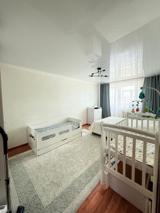 Продам квартиру 3-х комнатную