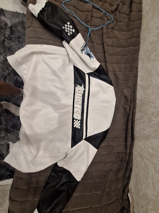 Кожанная куртка спортивная новая