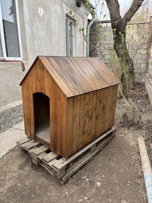 Будка для собак из дерево