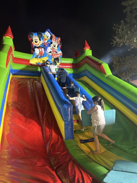 Tobogane gonflabile de inchiriat
