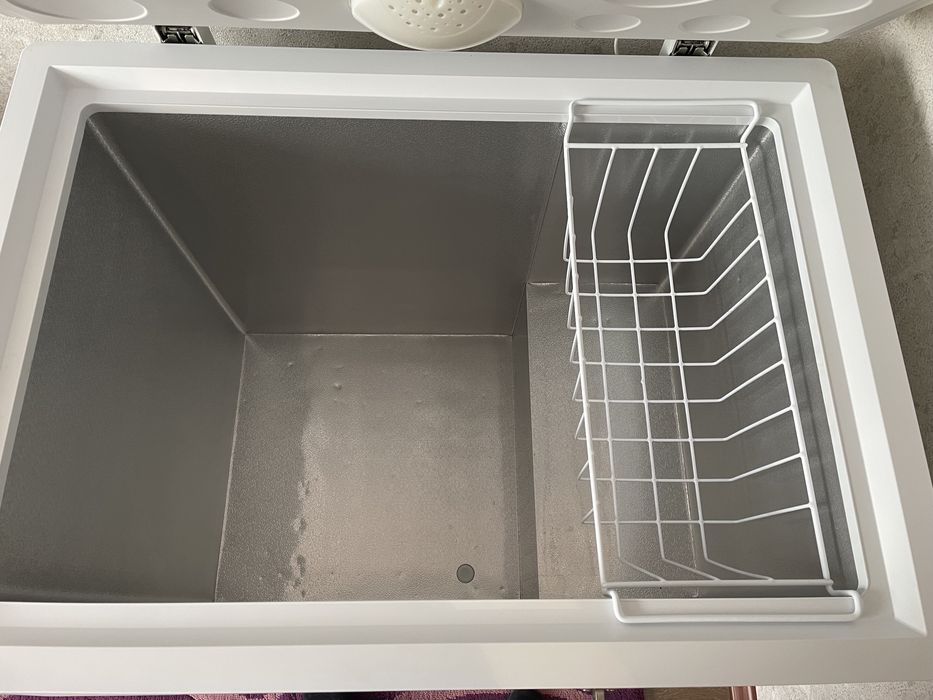 Морозильный холодильник