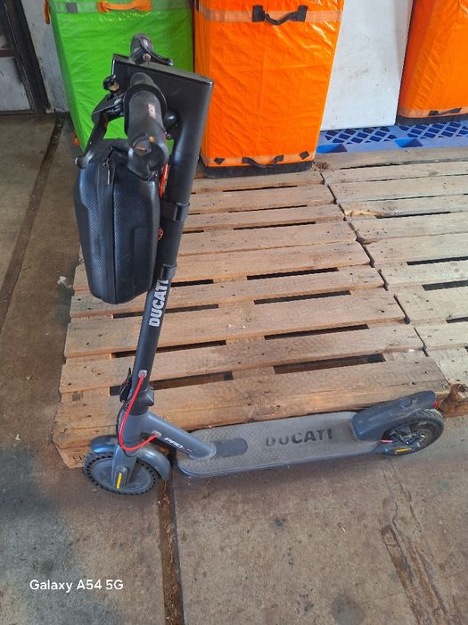 Тротинетка Dugati