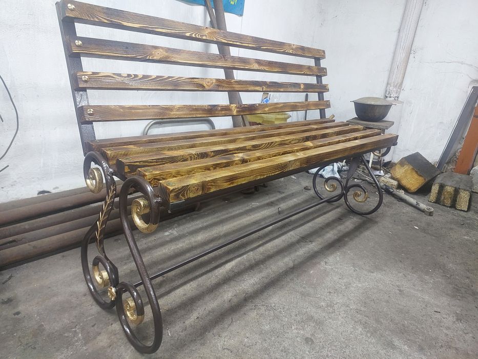 Продам лавочку для двора