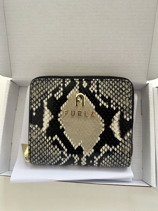 Дамски портмонета FURLA. Различни видове