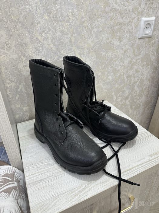 Сапоги военые    .