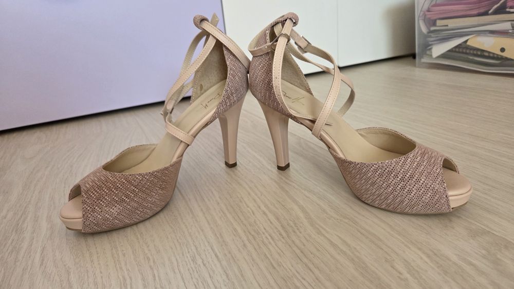 Sandale Diane Marie nr 36 roz prafuit