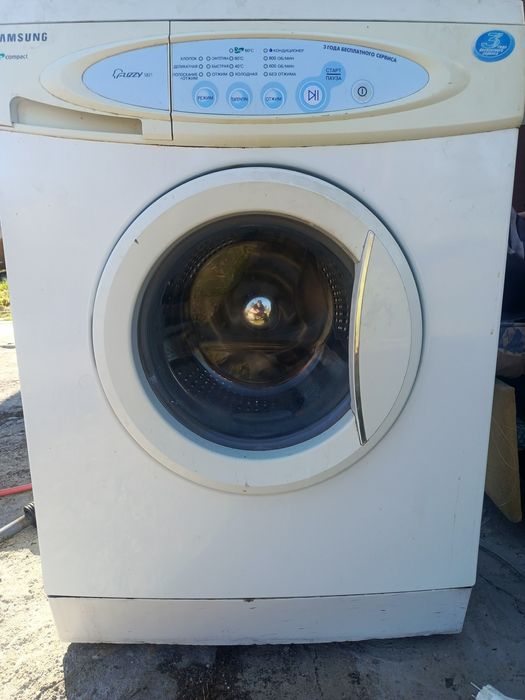 Продам стиралную машинку Samsung