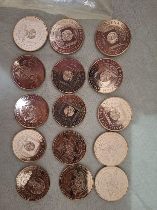 Суверирные монеты