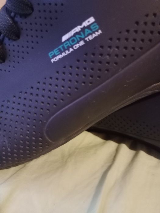 Vînd acești adidași Puma