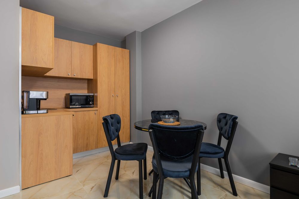 Дава се под наем Едностаен апартамент в София, Център - 40 кв.м за 490 € - Снимка #2