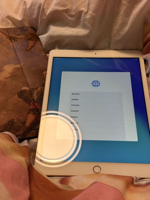 iPad 10.2" (2020) 8th Gen Cellular, vine inclus cu cablu de la istyle și husă pentru Pencil