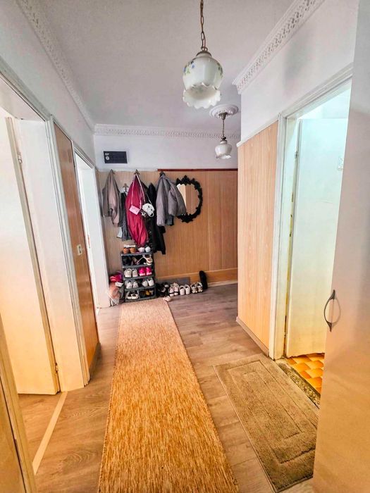 Имот Корект продава 2-Стаен апарт, кв. Изток - снимка 9