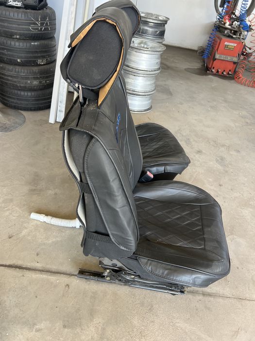 Седалки за Мерцедес w210