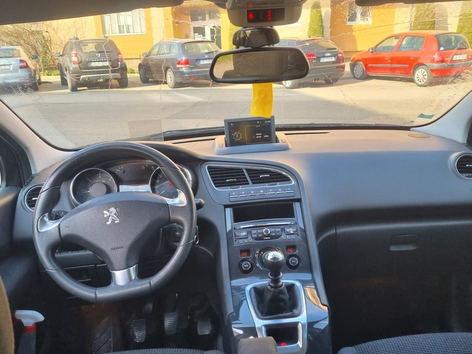 Peugeot 5008 1.6 HDI 115 cp cu raru facut