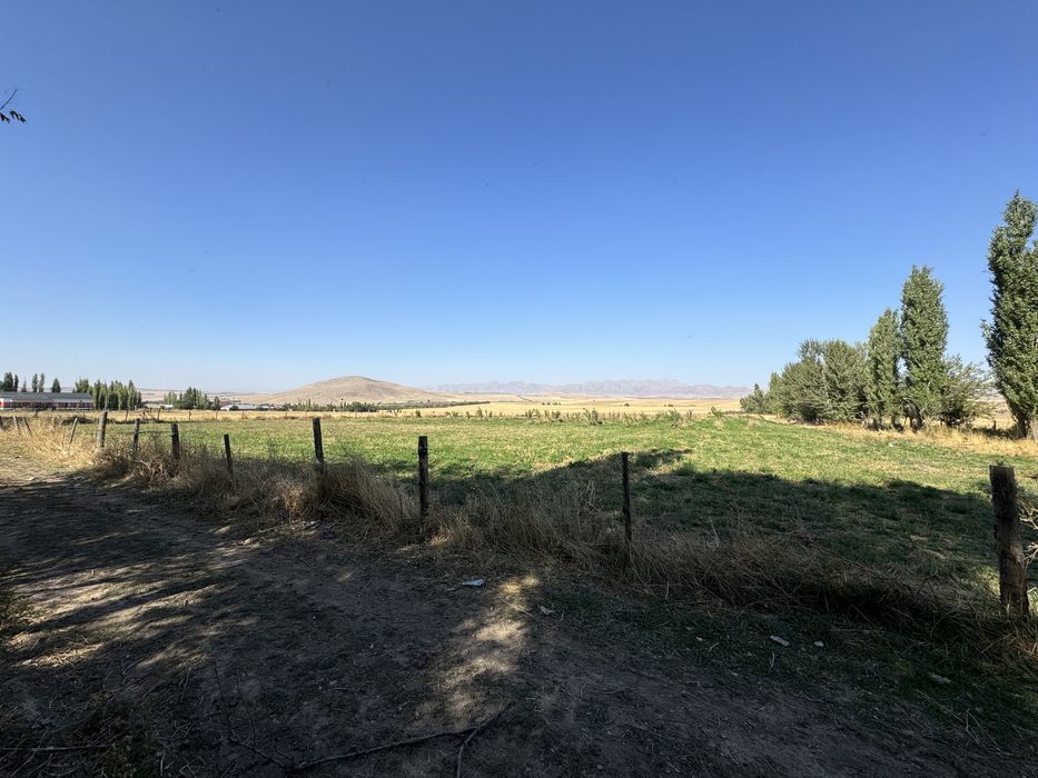 3.1300 га жер сатылады