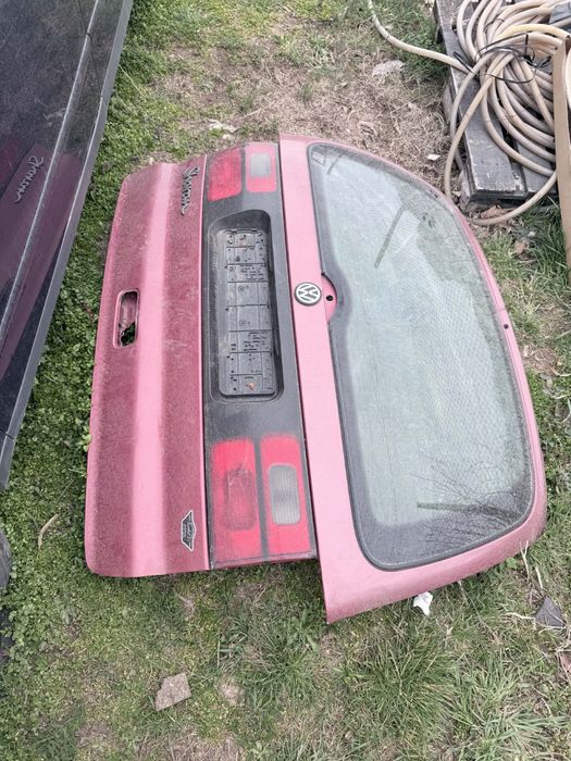 Заден капак за VW Sharan