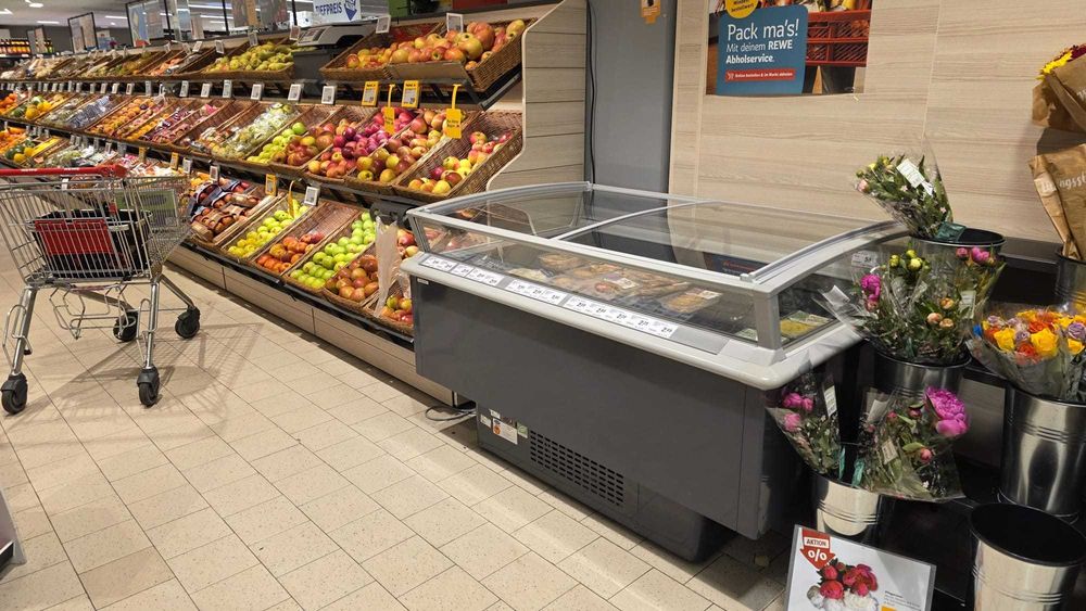 Островна хладилна витрина Carrier с плъзгащи врати на контакт