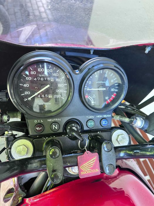 Motocicleta Honda cb500