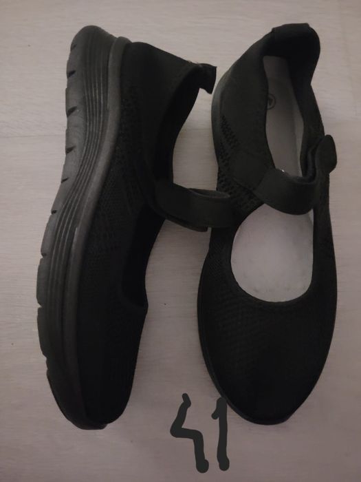 Vând pantofi dama 35lei bucata ,noi