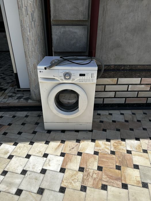 Срочно продам стиральную машину