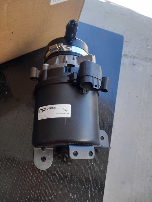 Vand pompa servo Mini 2001-2008 noua