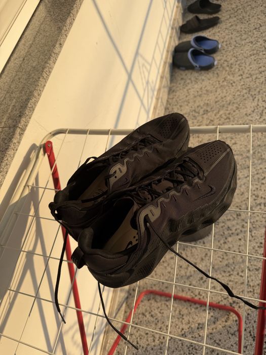 Спортни обувки Nike ava rover
