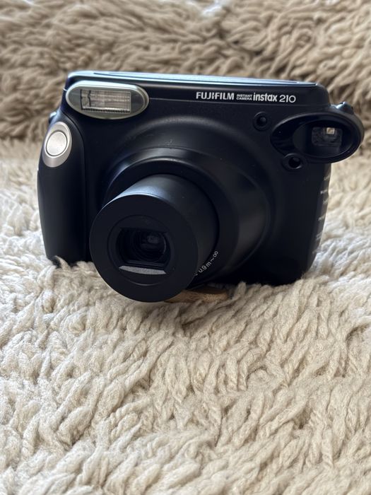 Fujifilm Instax 210