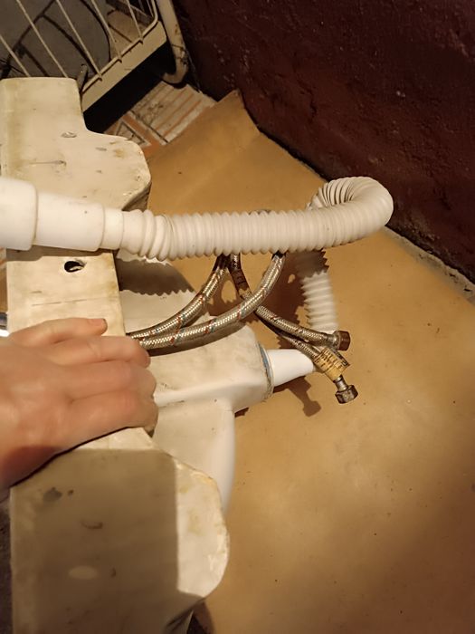 Продам раковину и мойки