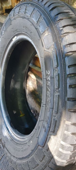 Гуми за бус товарни Michelin 16