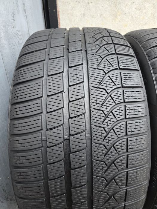 Vând patru anvelope de iarna pirelli  285 40 20 / 245 45 20 dot 3523