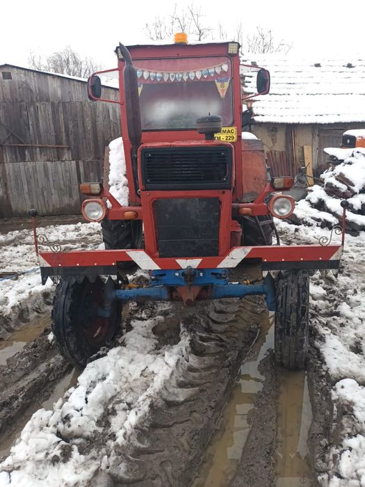 Vând tractor u650